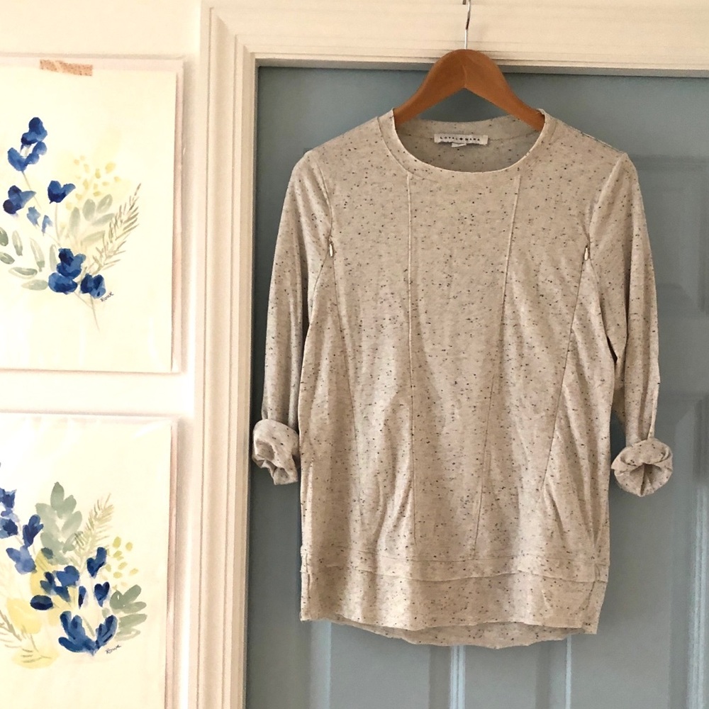 Loyal Hana Nursing 3/4 Sleeves Hidden Zipper Top